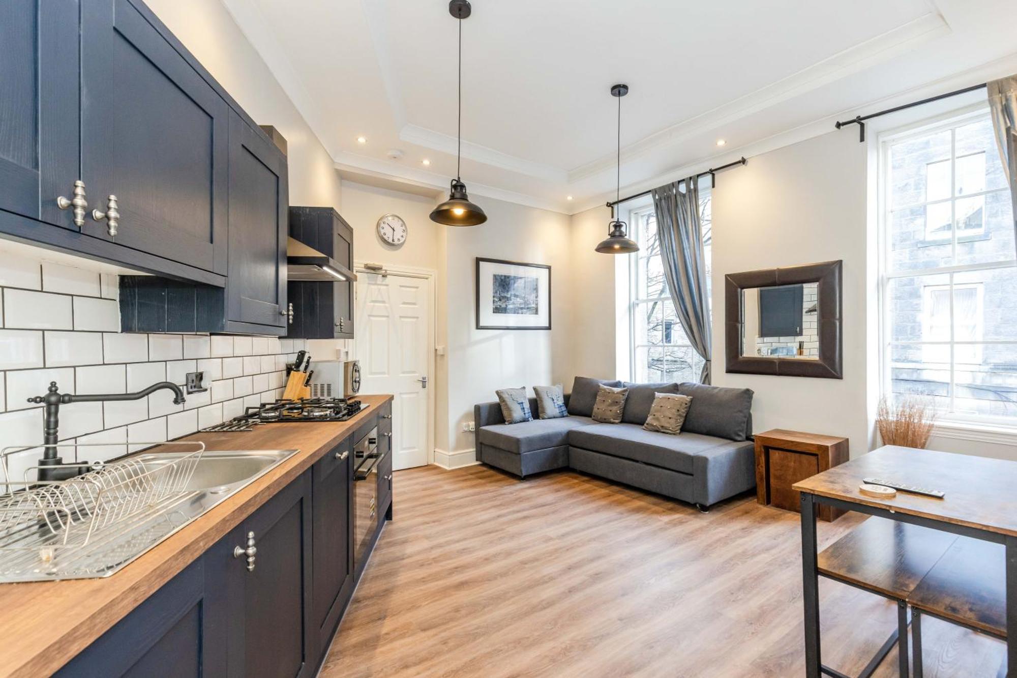 Traditional 3 Bedroom Quiet Duplex Flat By High St, Trams And Buses - Just 1-5 Miles To Centre Edinburg Exteriör bild