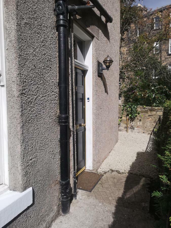 Traditional 3 Bedroom Quiet Duplex Flat By High St, Trams And Buses - Just 1-5 Miles To Centre Edinburg Exteriör bild